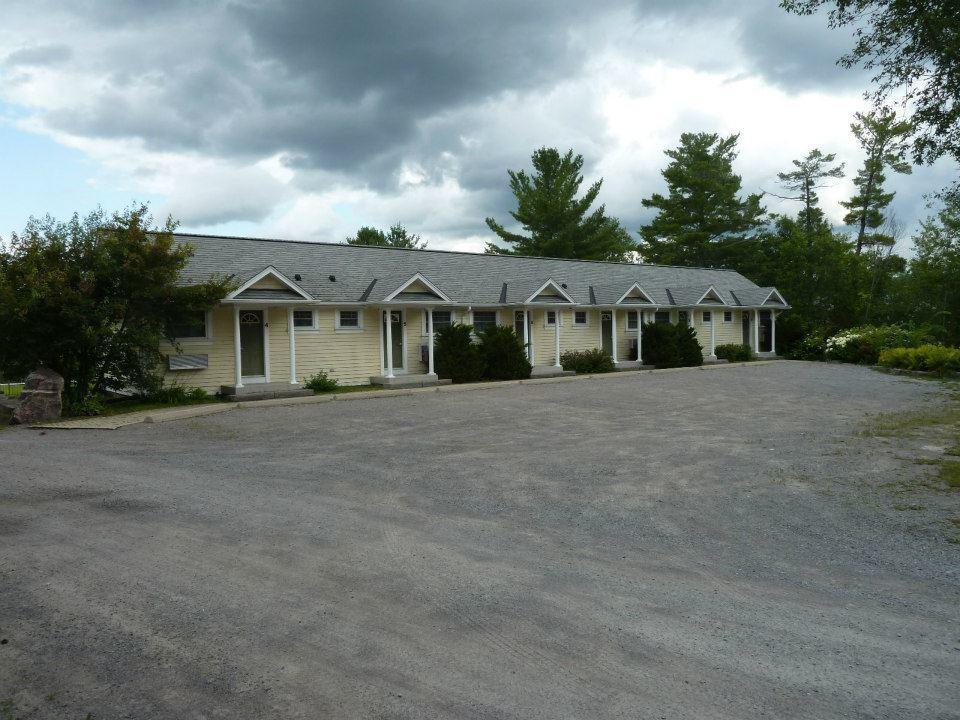 Burleigh Falls Inn Exterior photo